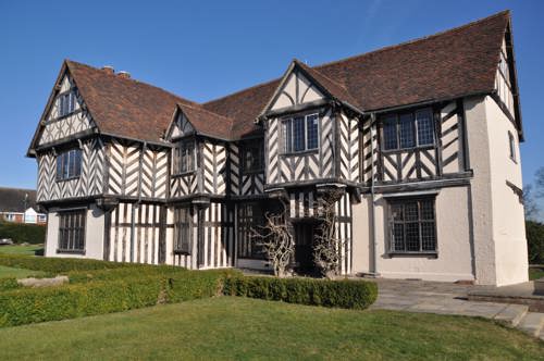 Blakesley Hall.jpg